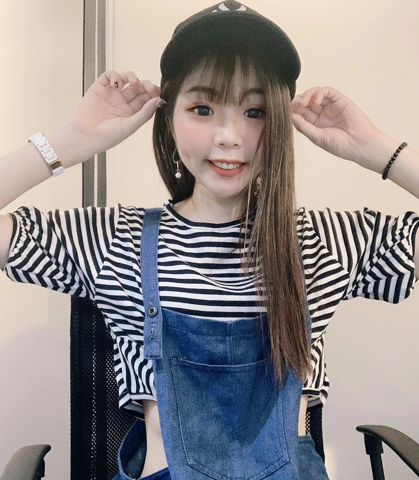 4347290.webp