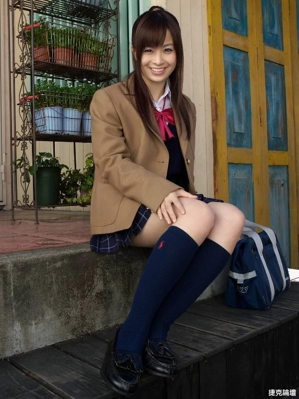 17702053.webp