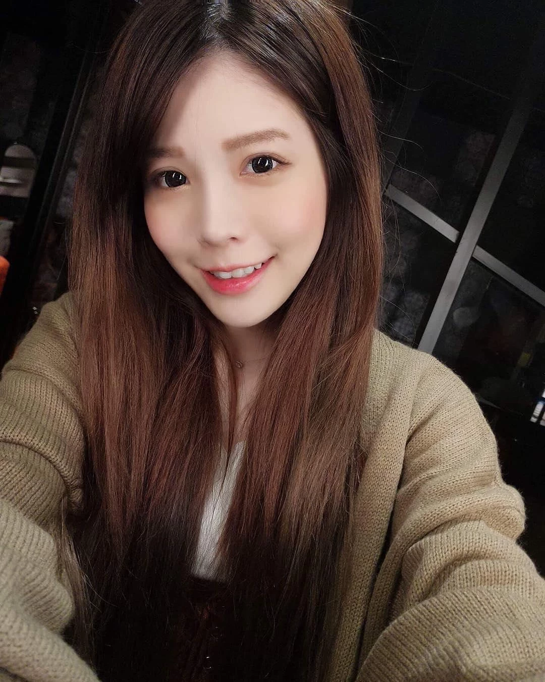 4266814.webp