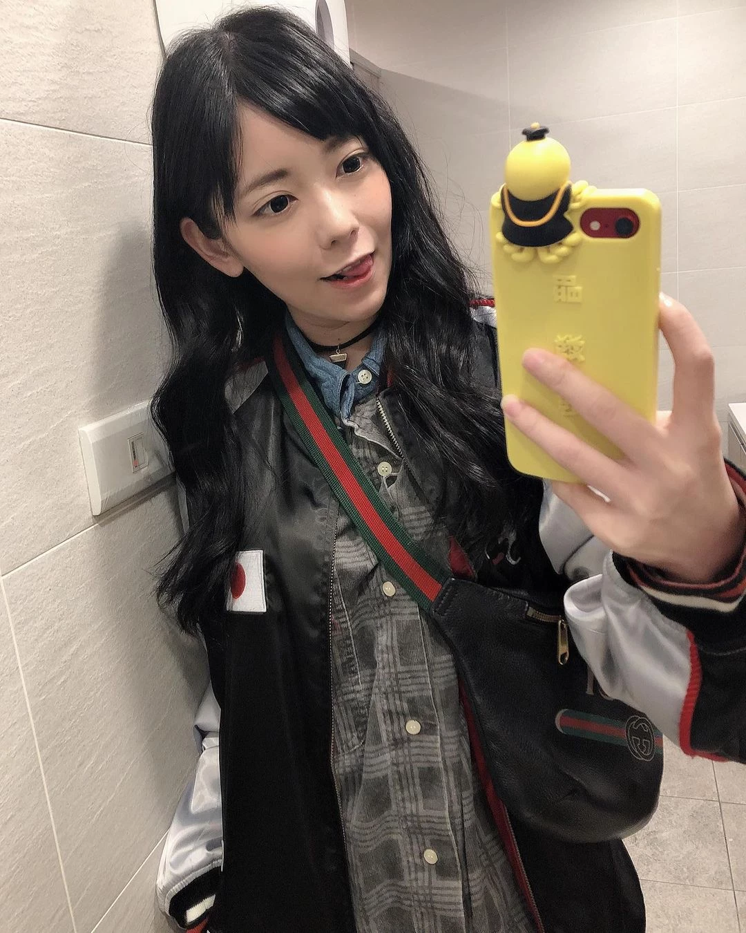19528193.webp