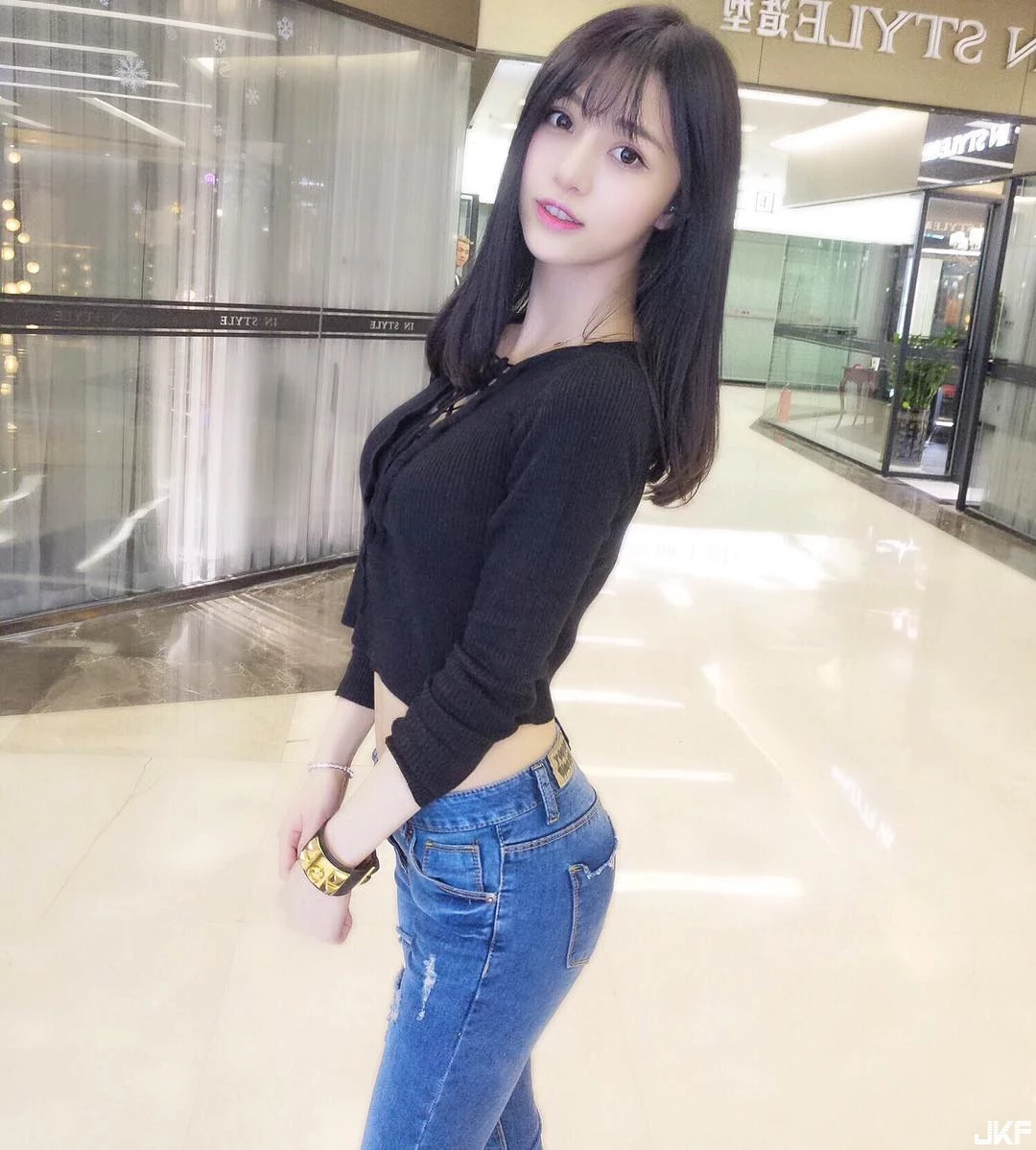 16891409.webp
