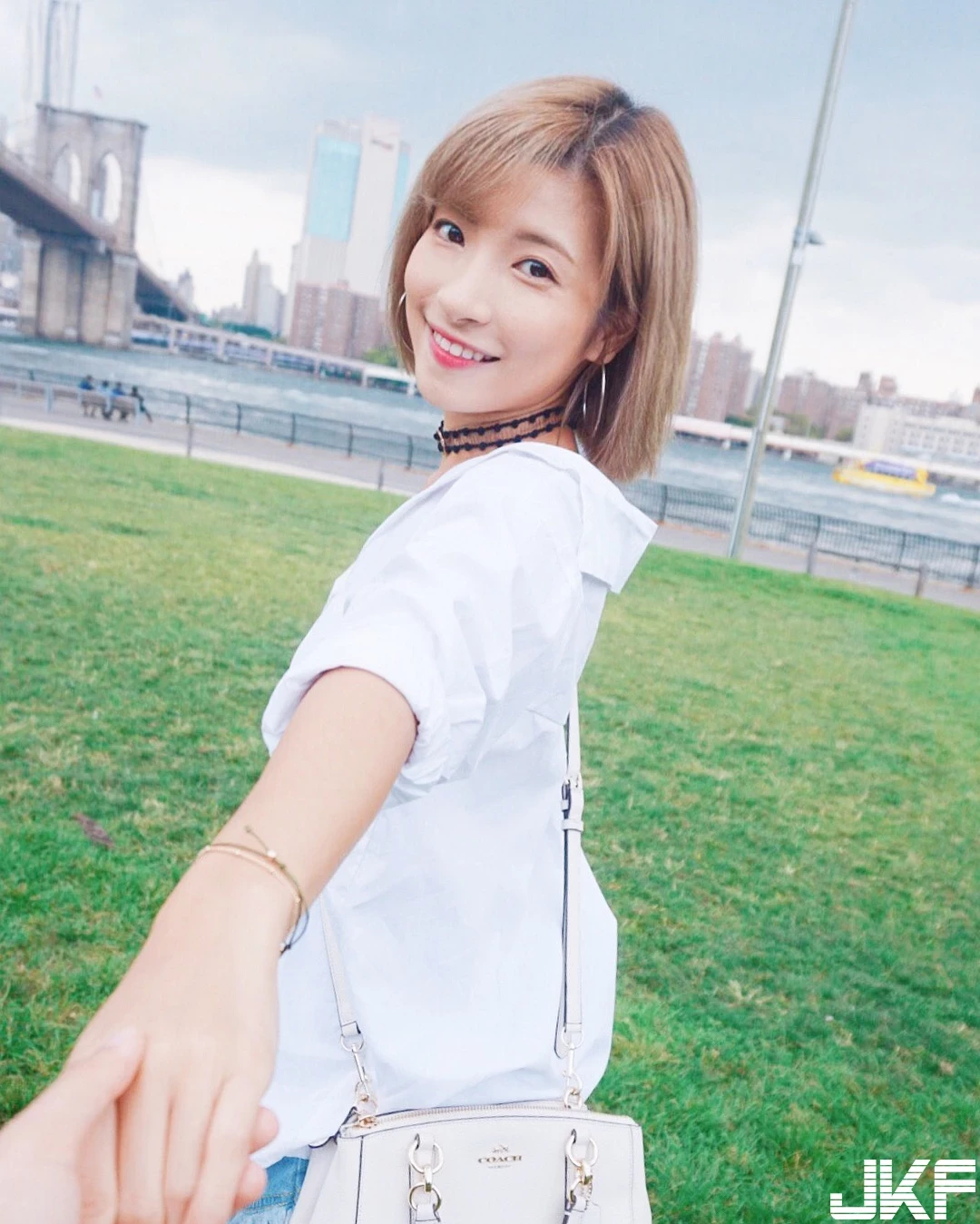5043616.webp
