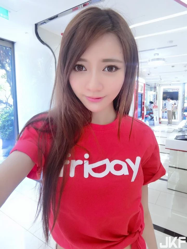 16855192.webp