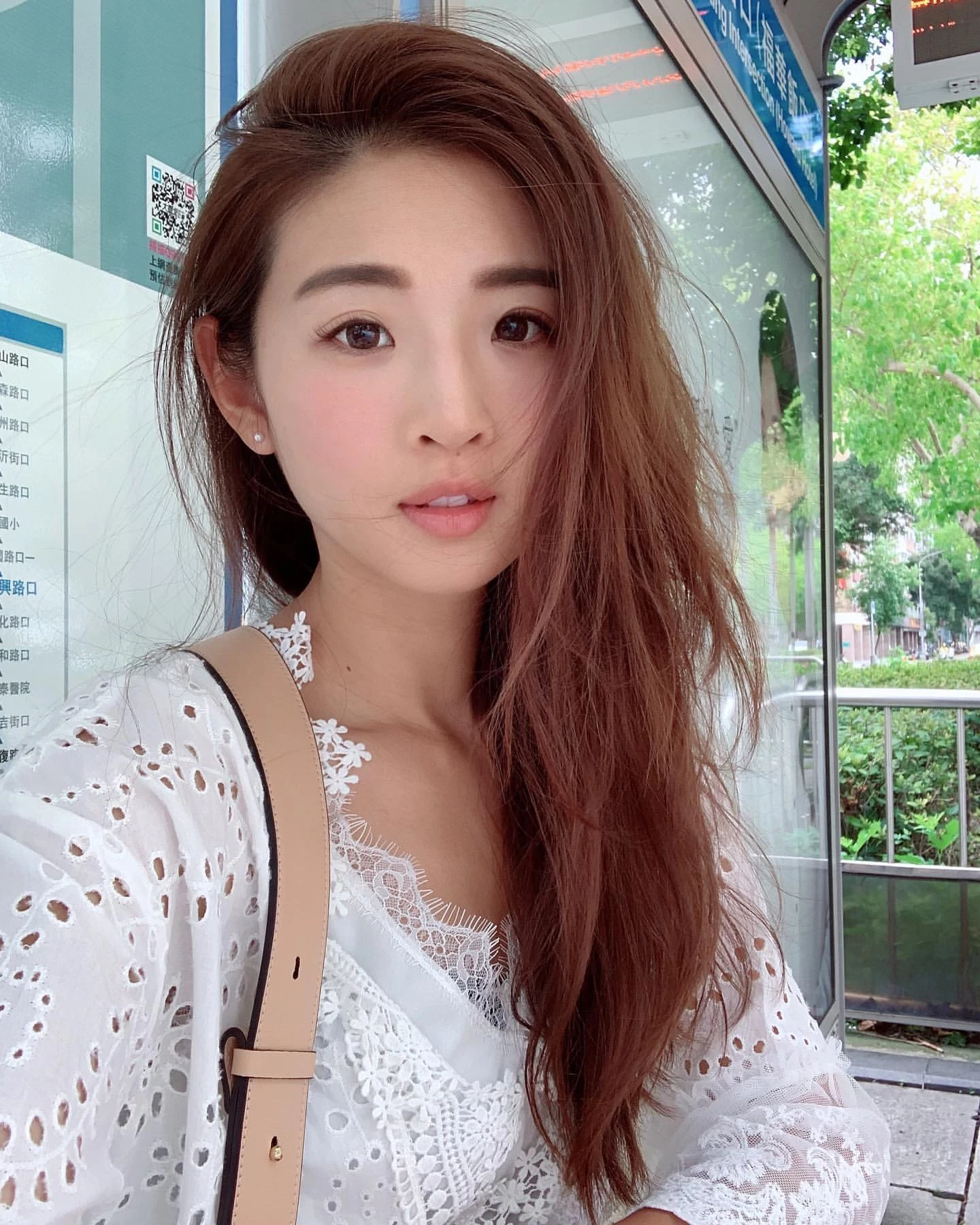4236022.webp