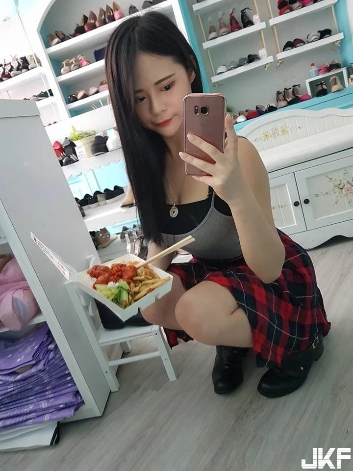 16825170.webp