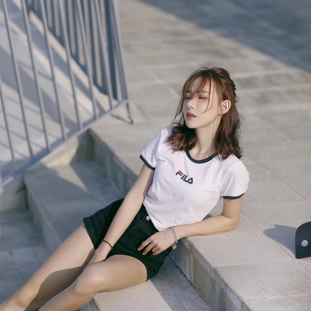 4099326.webp