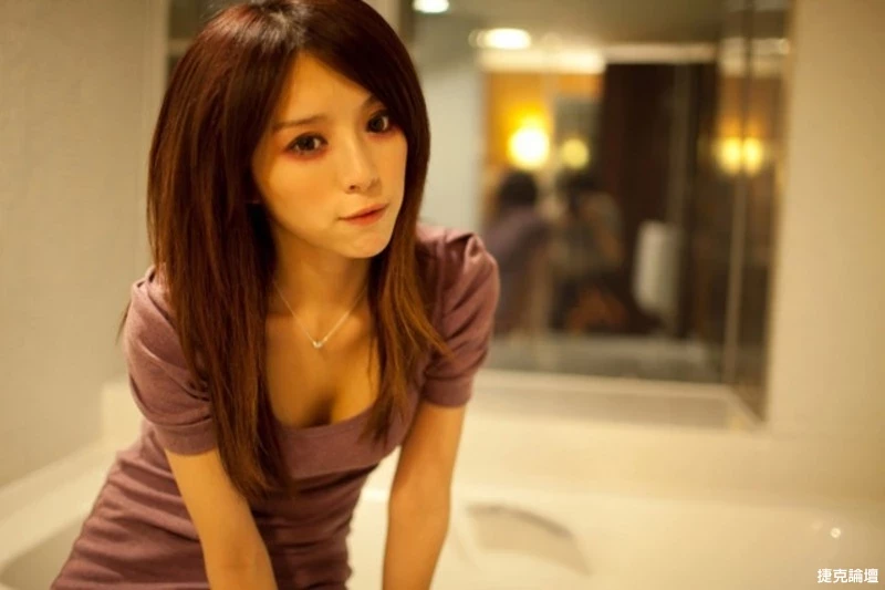 17541975.webp
