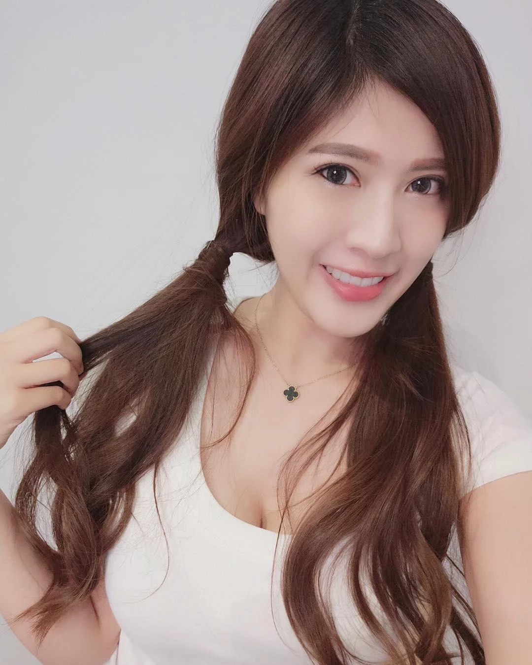 4266867.webp