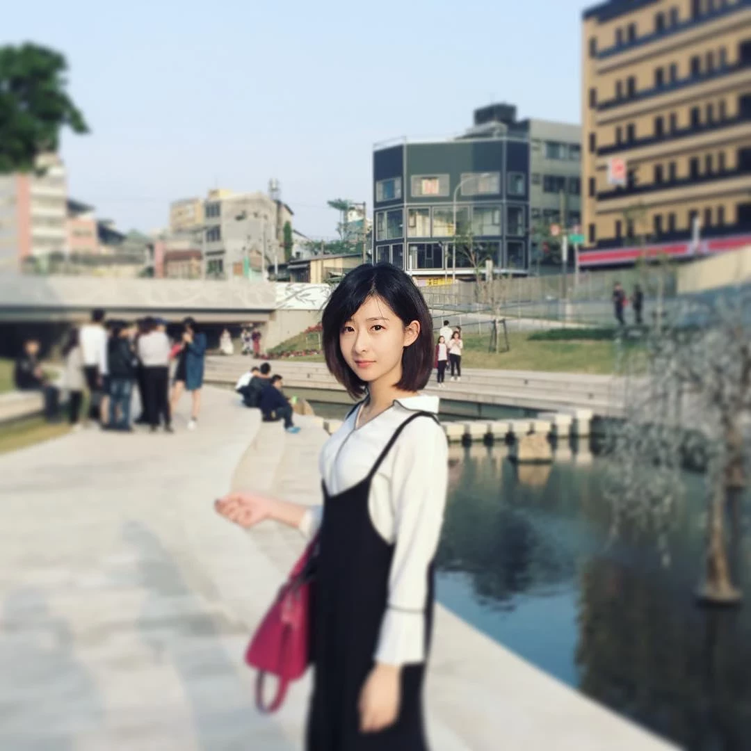 4099691.webp