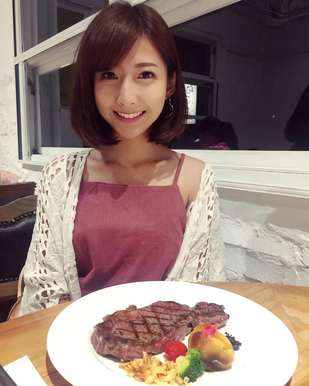 4099706.webp