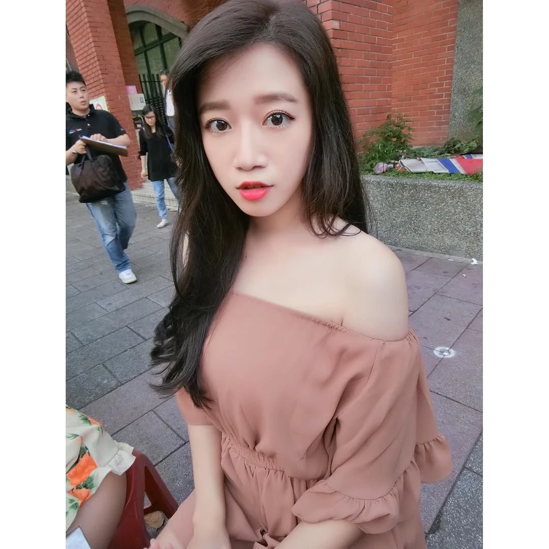 4099716.webp
