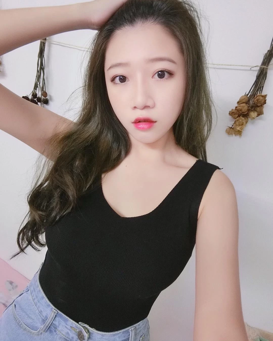 4099730.webp