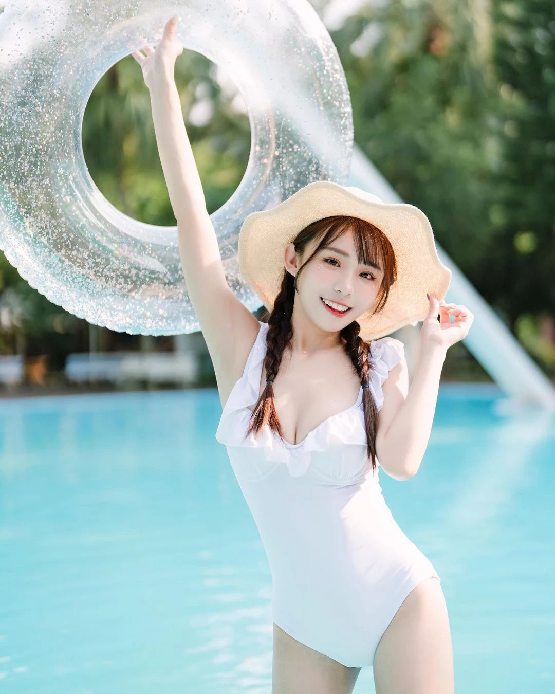 25962646.webp