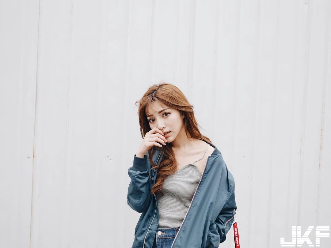 16793305.webp