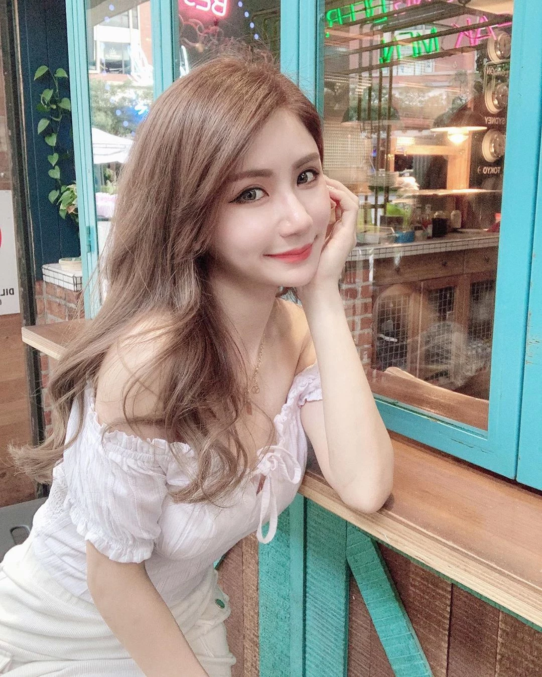4099451.webp
