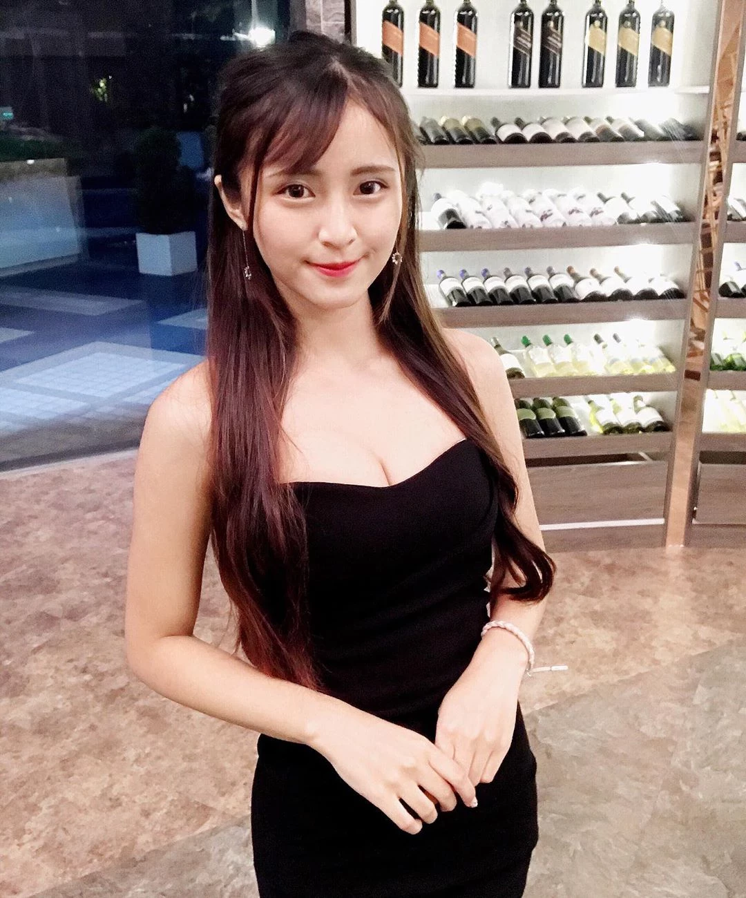 4099470.webp