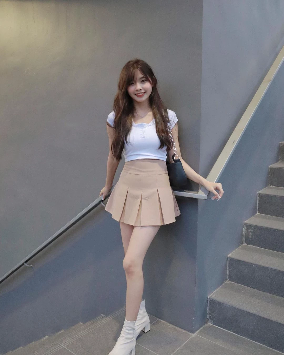 22133301.webp
