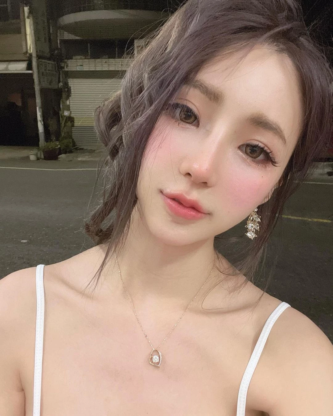 18285849.webp