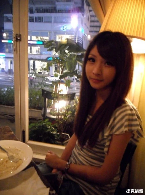 17306630.webp
