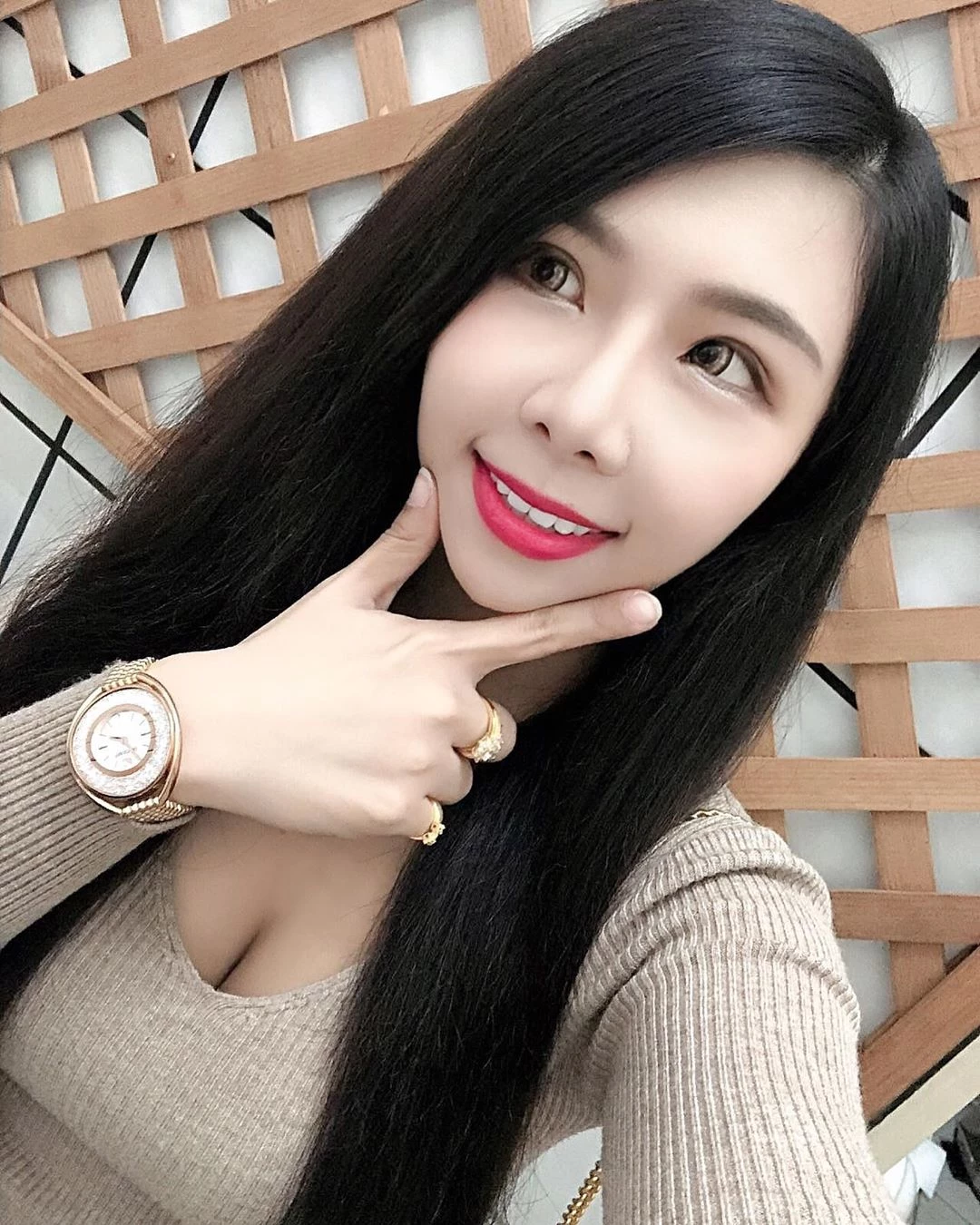 4099506.webp