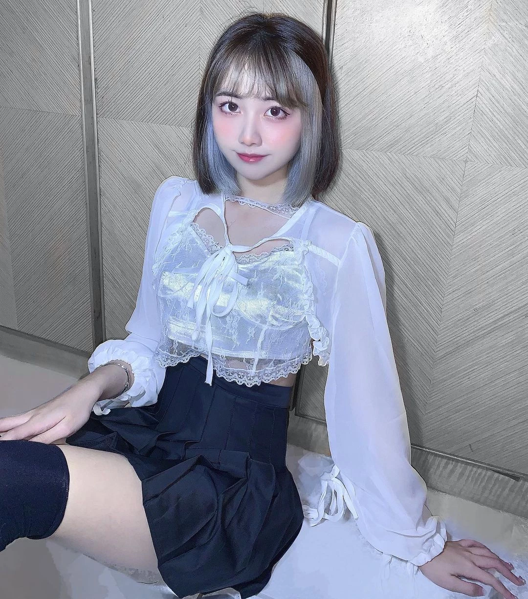22208055.webp