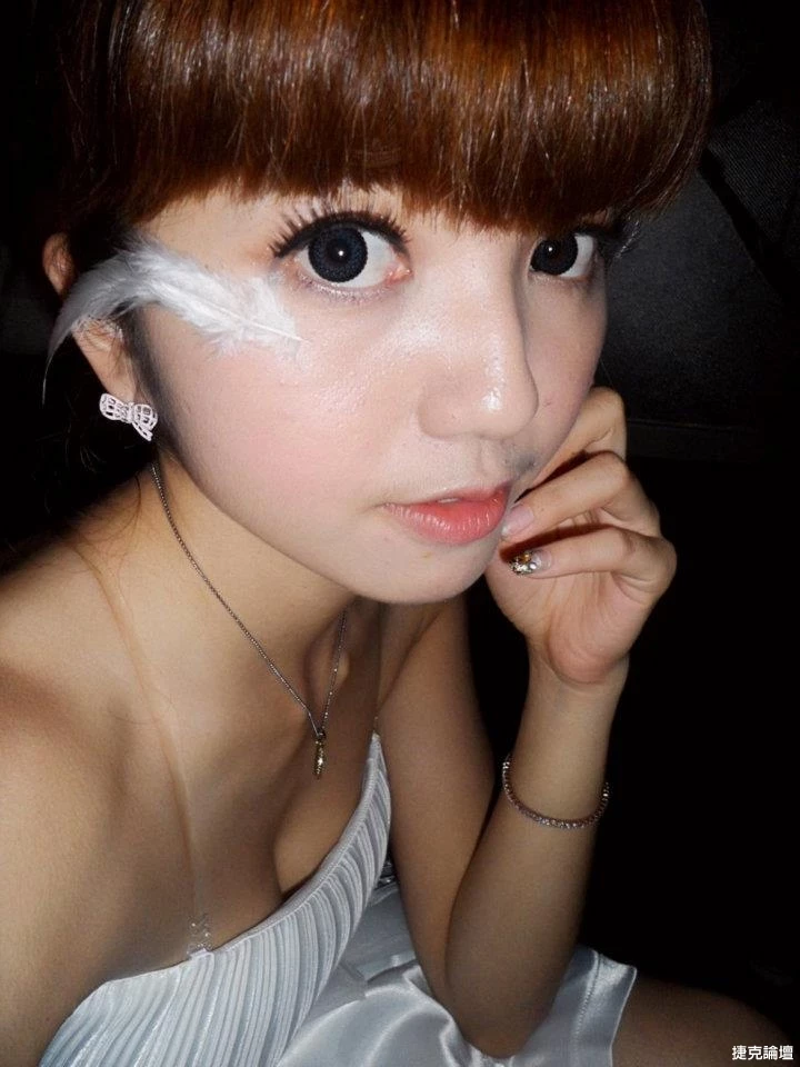 17560231.webp