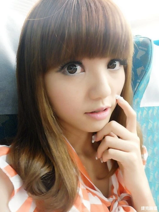 17560239.webp