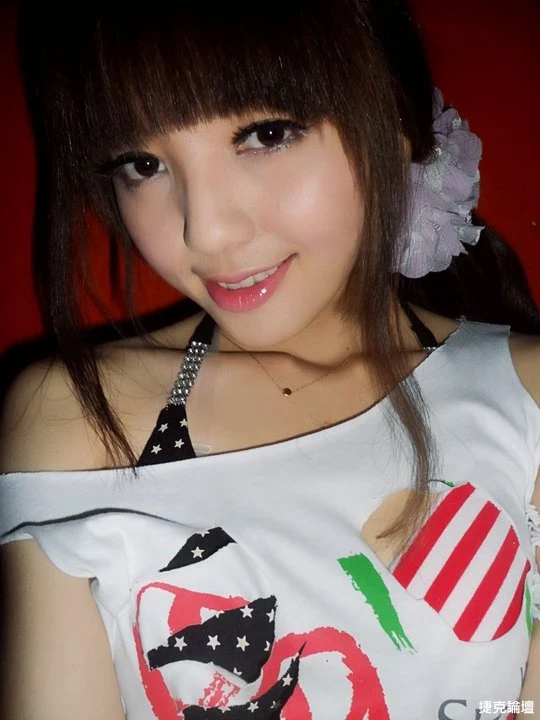 17560242.webp