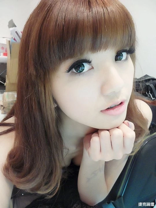 17560243.webp