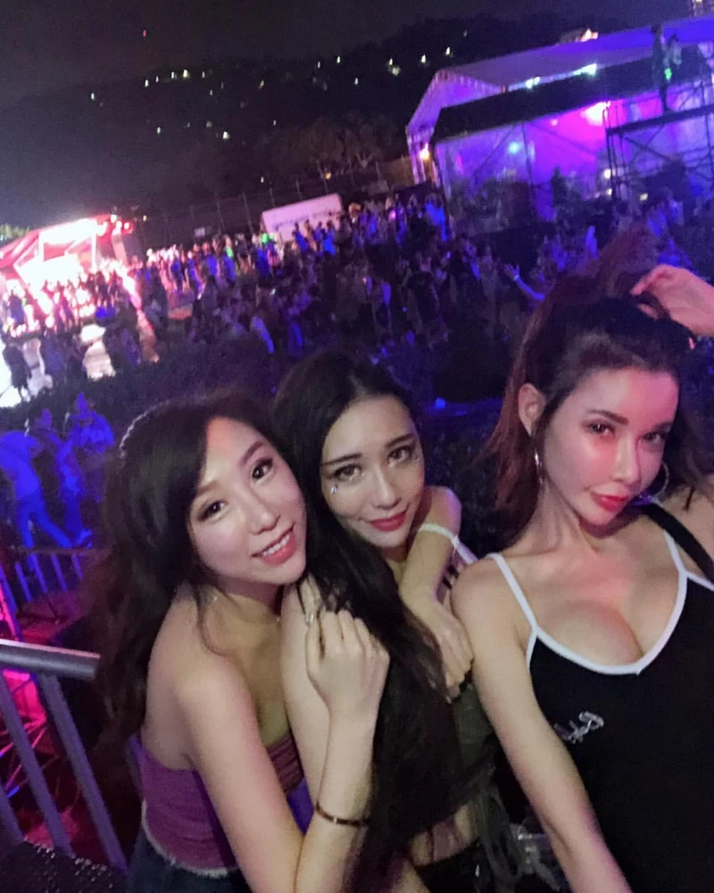 4292637.webp