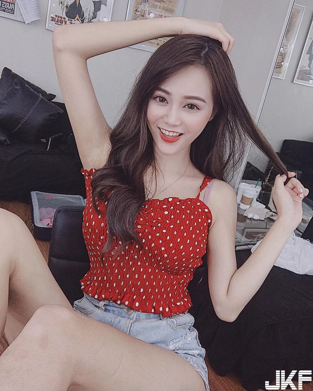 4610828.webp