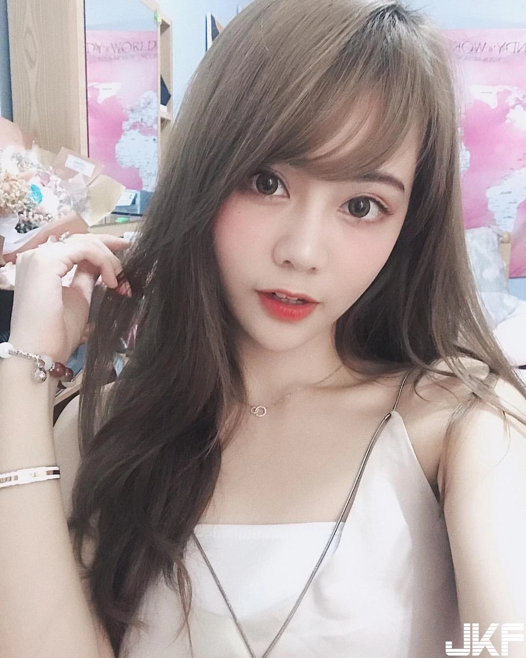 4610838.webp