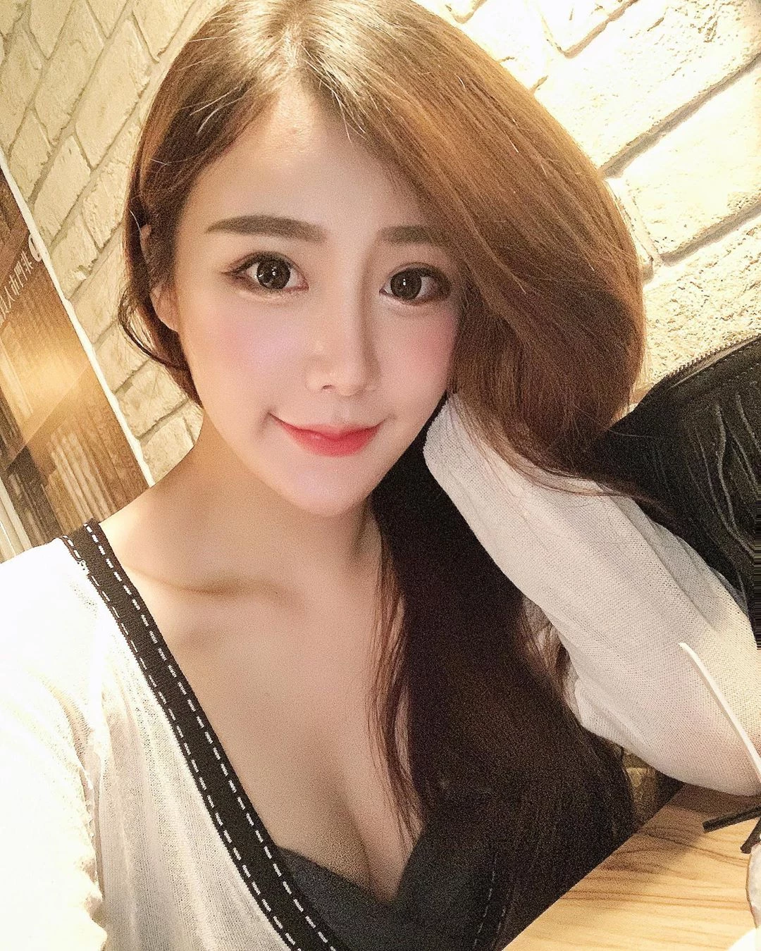 4103644.webp