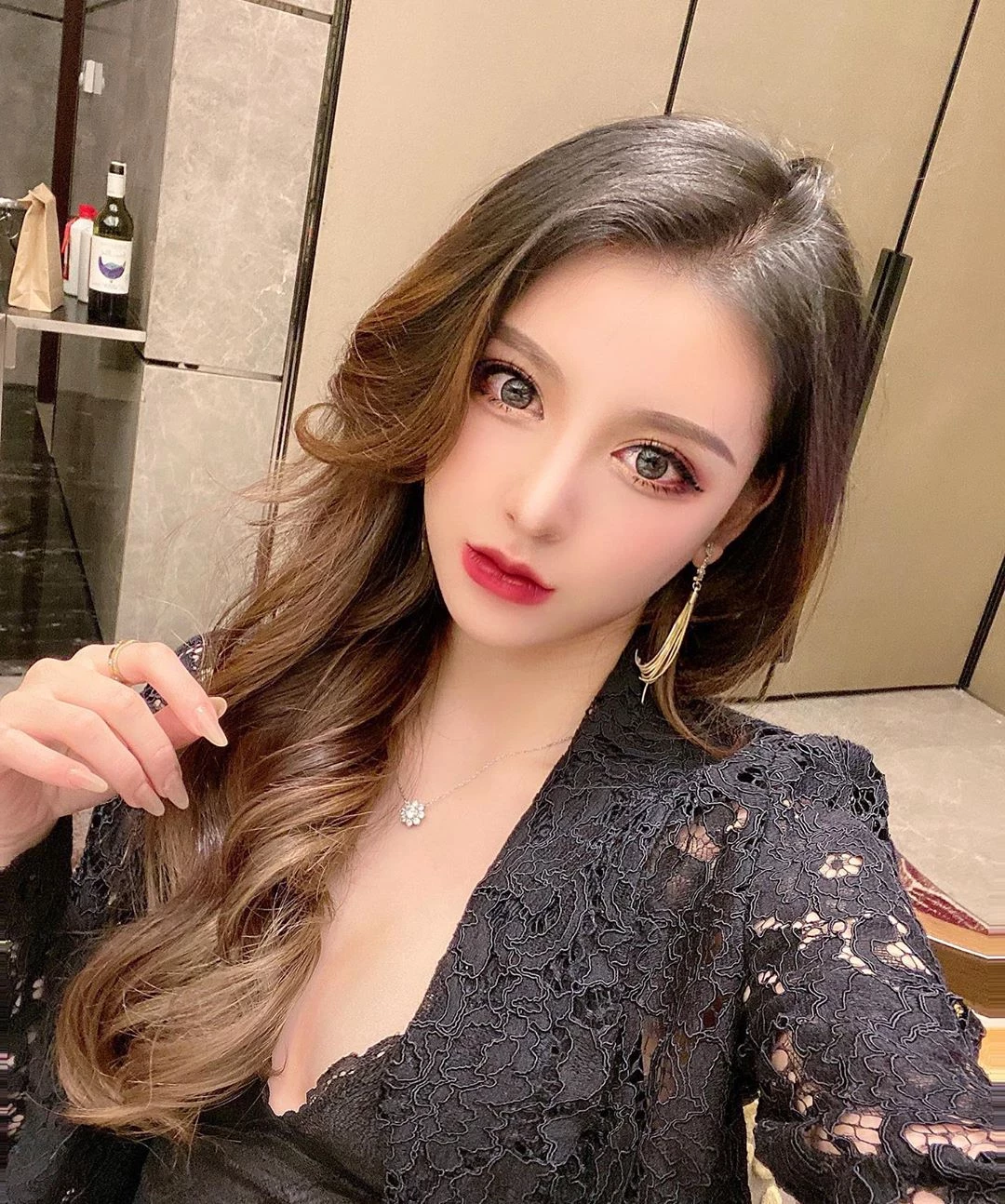 4104010.webp