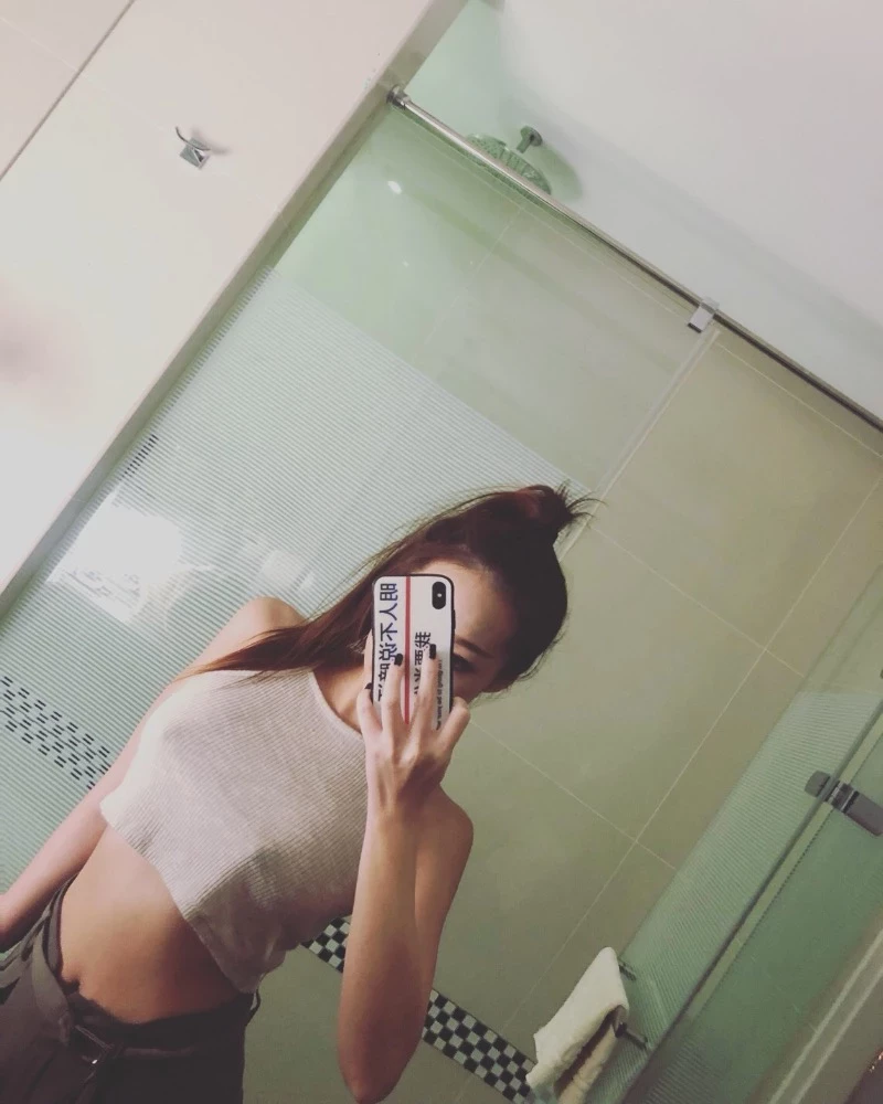 4103681.webp