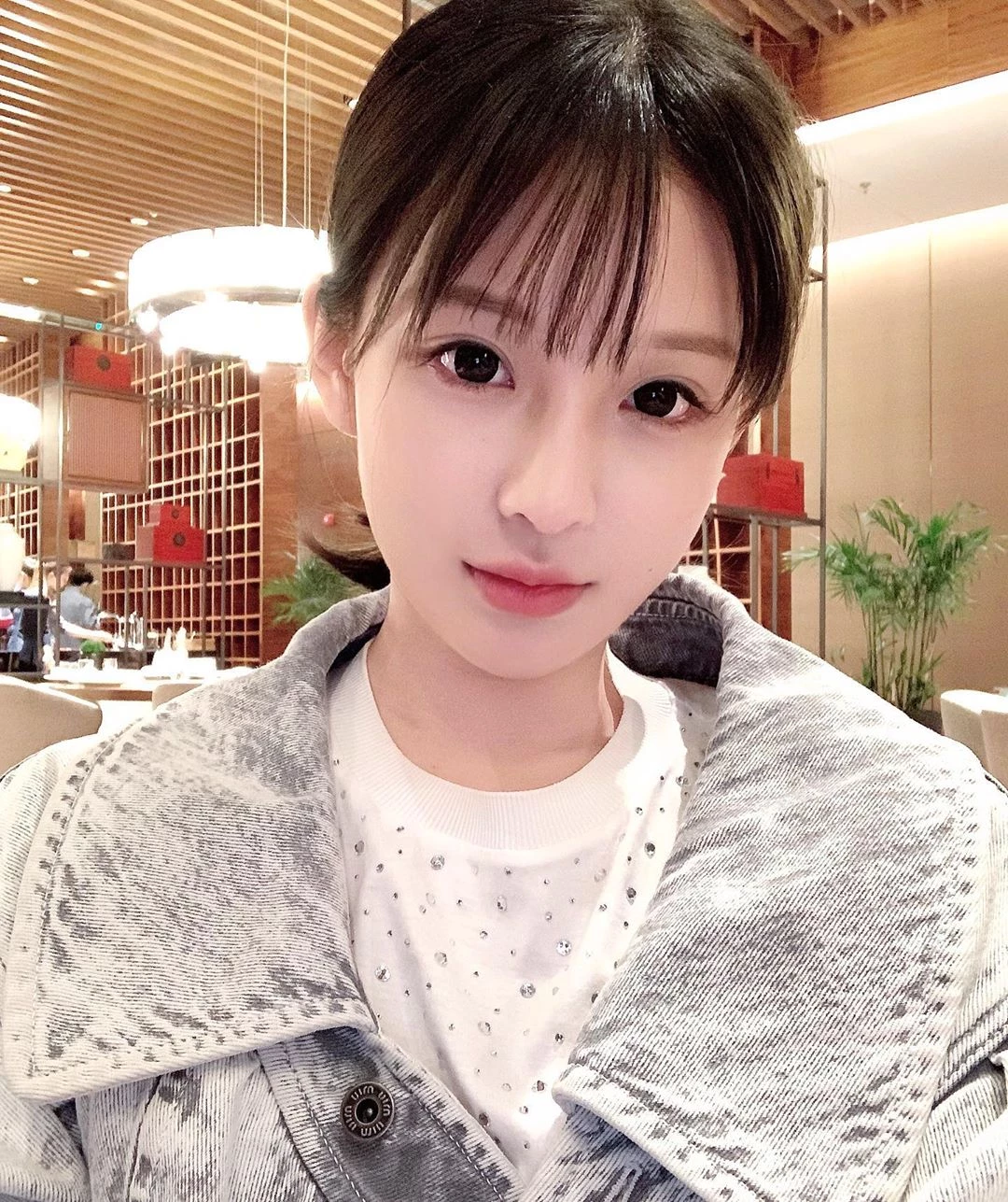 4390750.webp