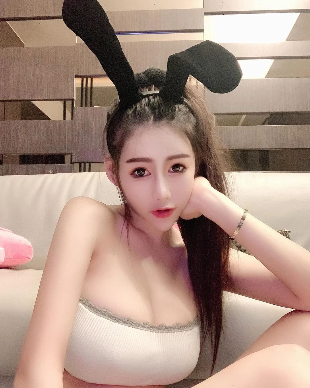 4103616.webp