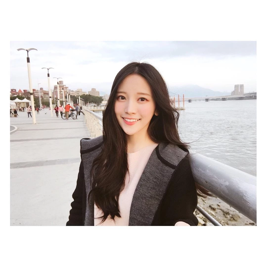 16798603.webp