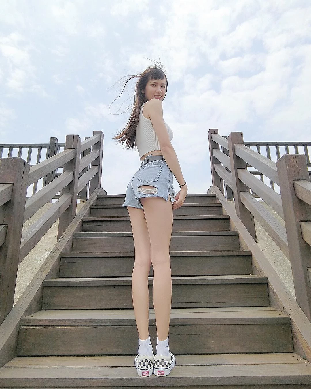 4243139.webp