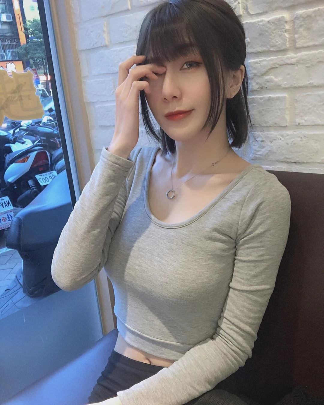 4103815.webp