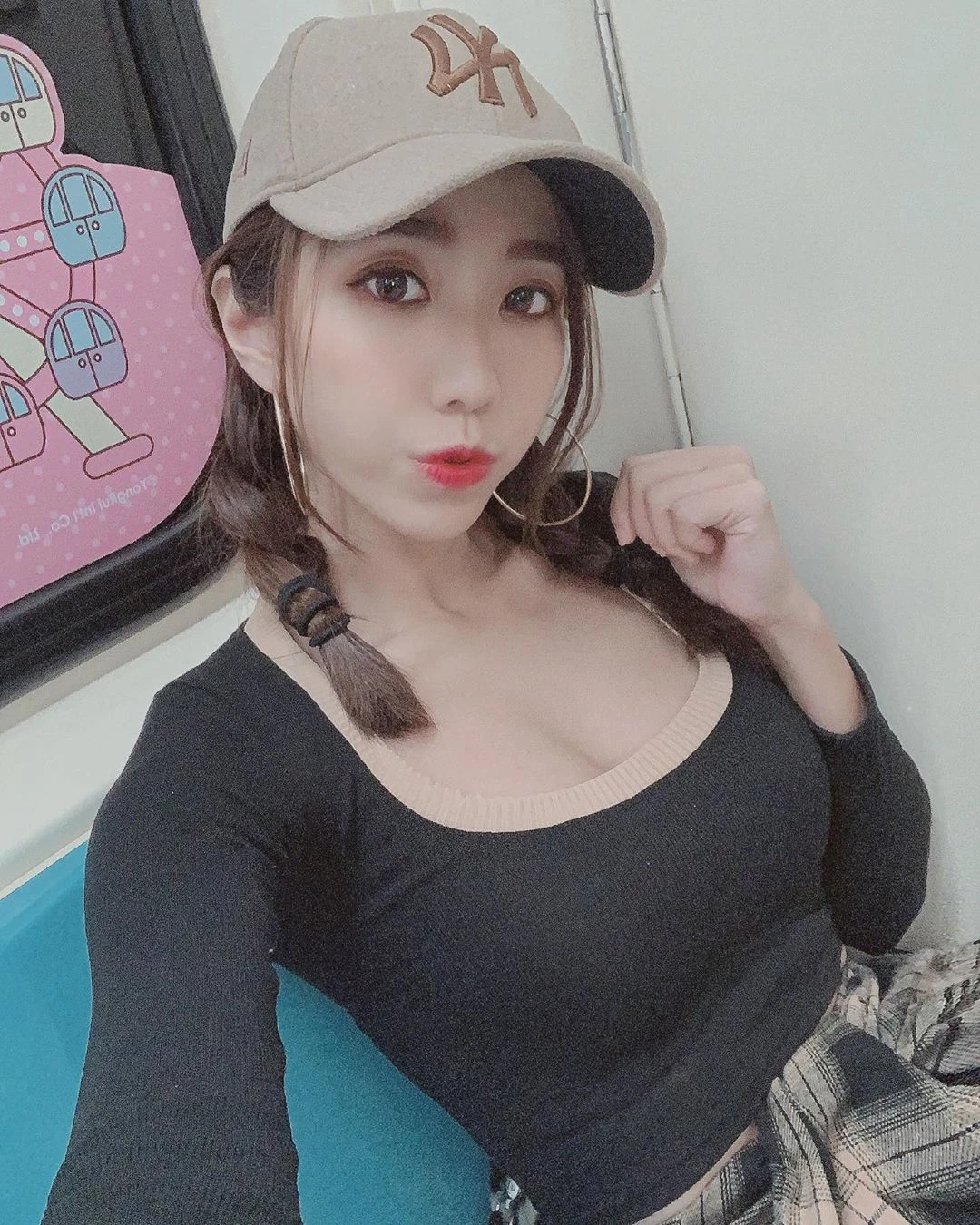4103903.webp