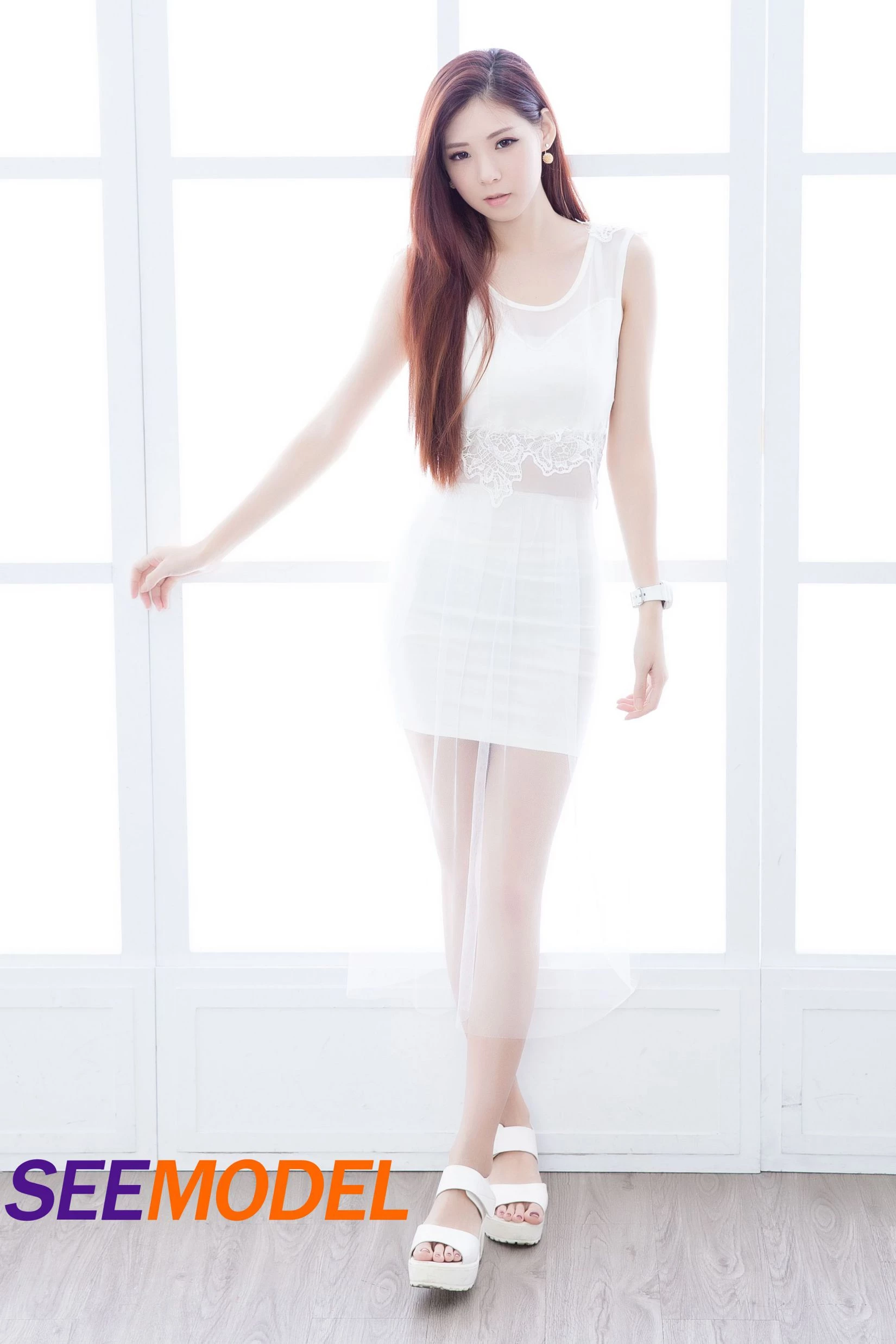 30740057.webp