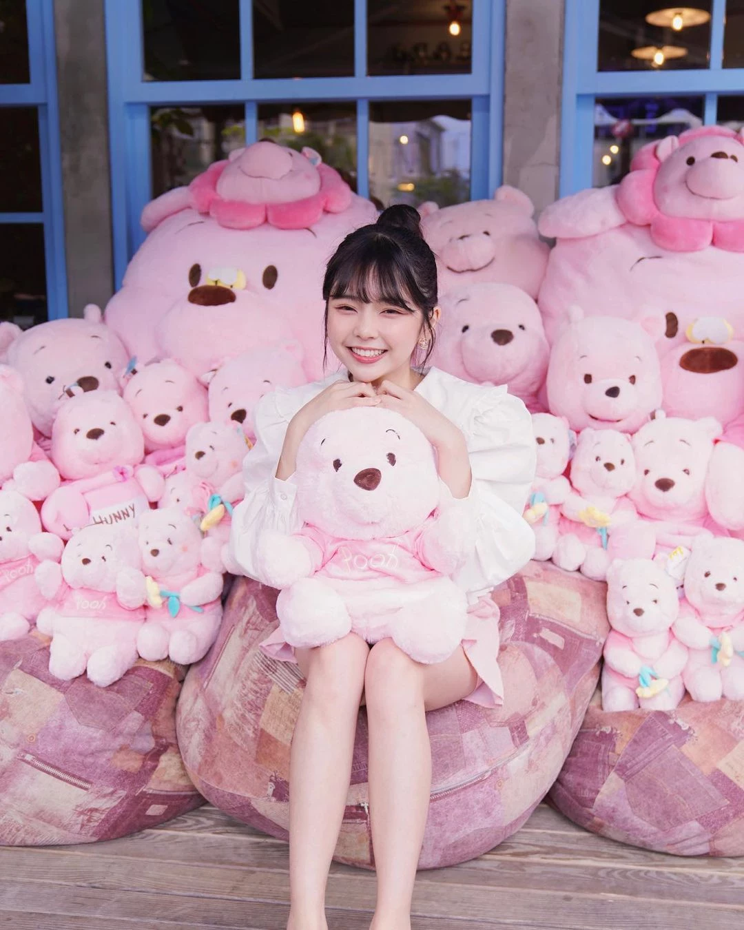 28151544.webp