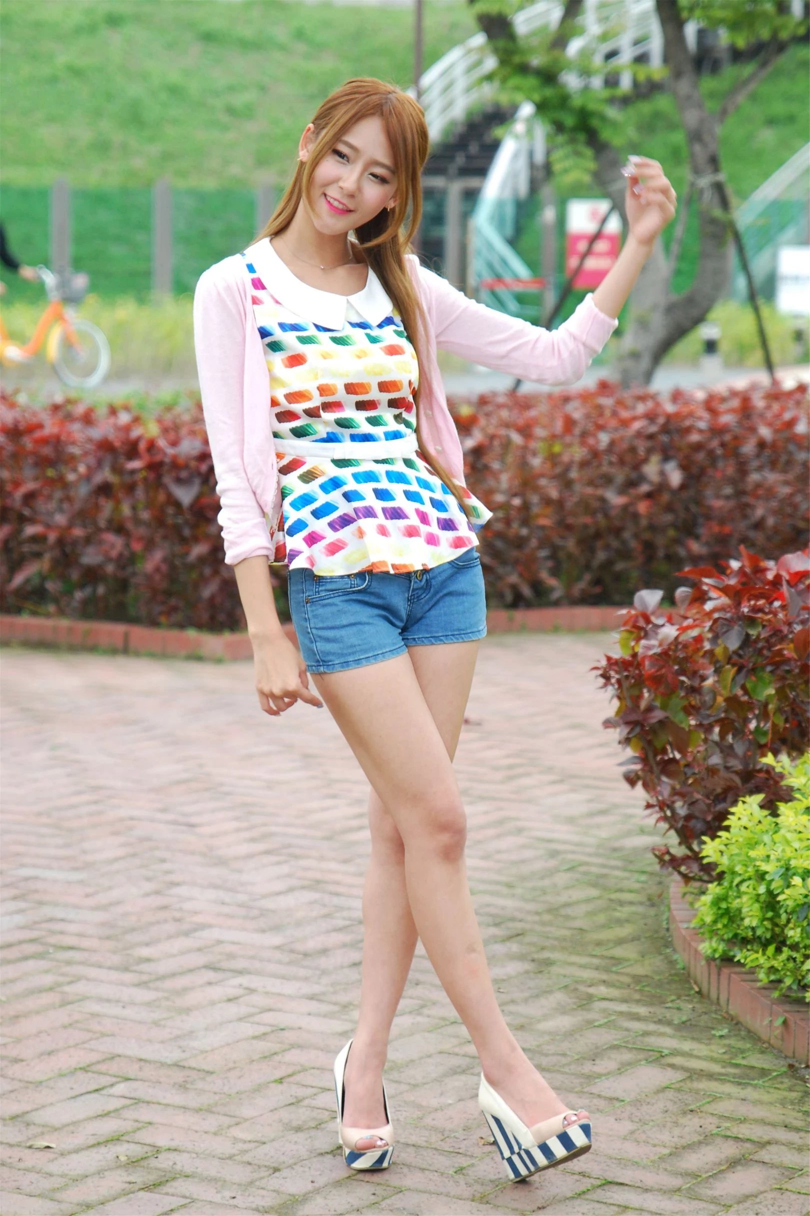 30754051.webp