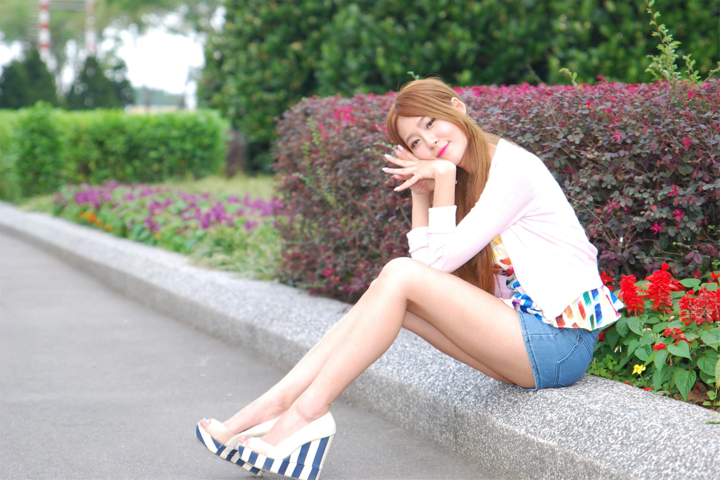 30754053.webp