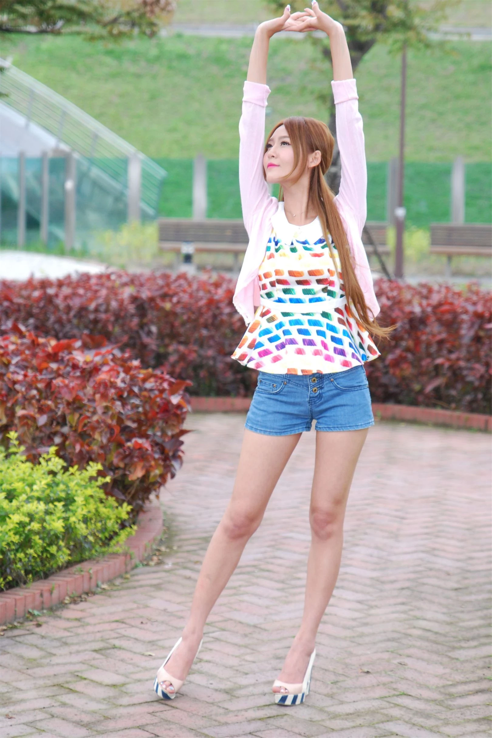 30754056.webp
