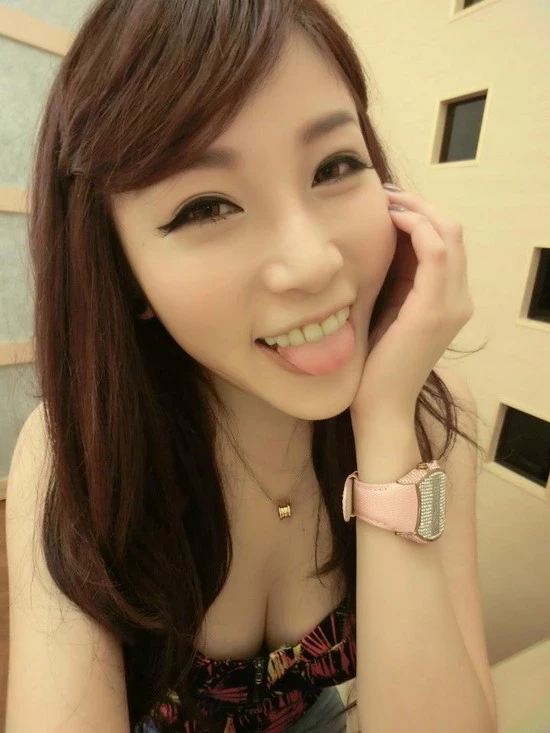 17274401.webp