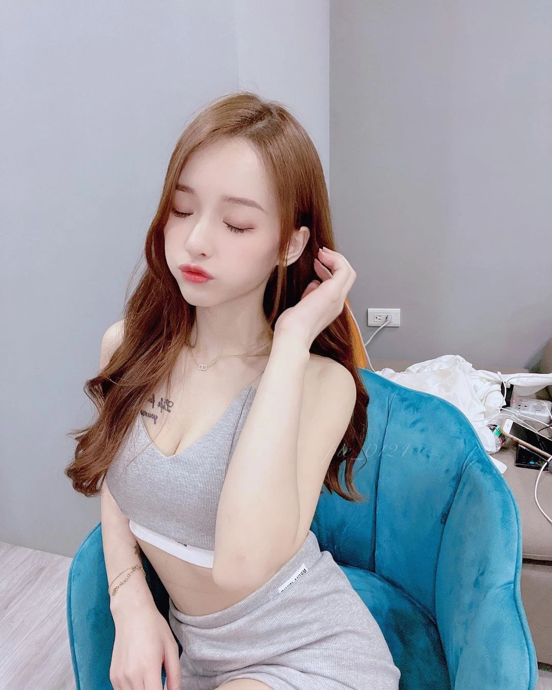25041909.webp