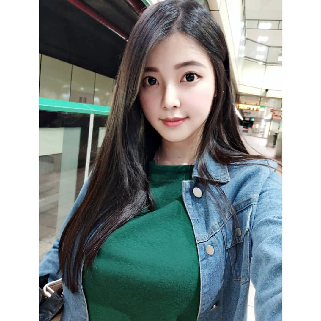 4276455.webp