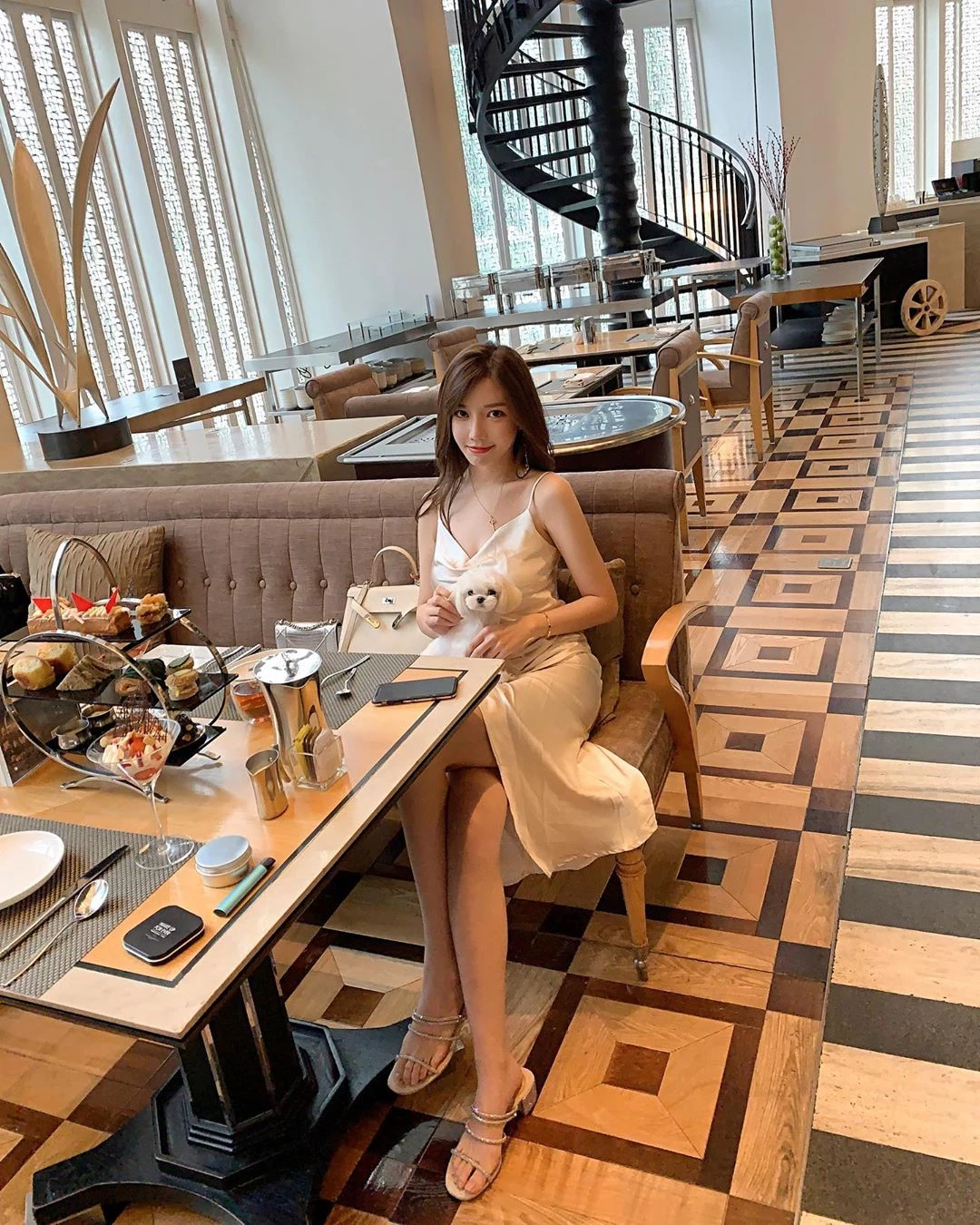 4156882.webp